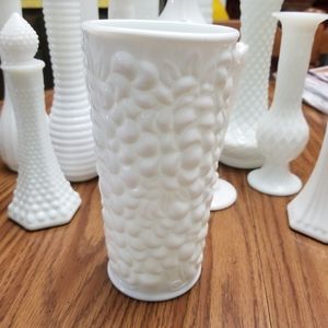 Milk glass vase - Fenton?